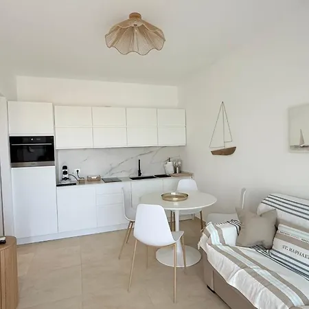 Holiday home Zerosbatti *